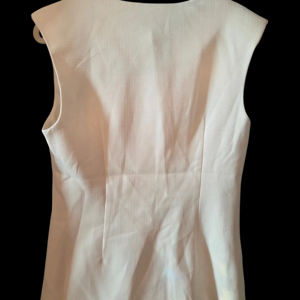 NWT Endless Rose Cream Vest with Gold Accents And Matching Shorts Set. Large. - Picture 7 of 13